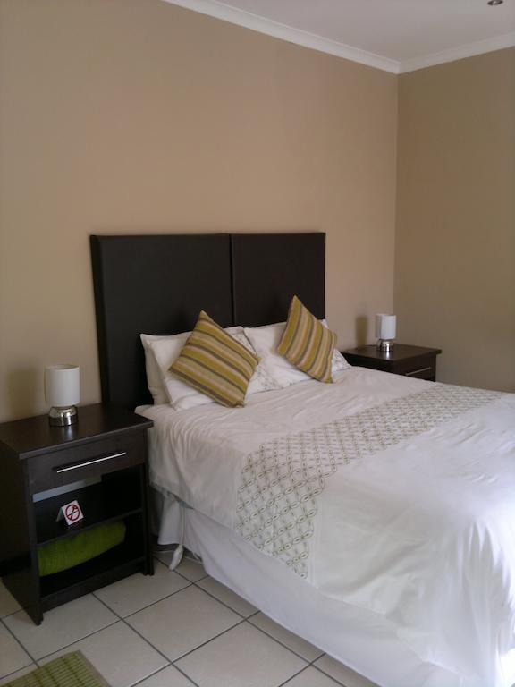 Oasis Shanti Backpackers Oudtshoorn Pokój zdjęcie
