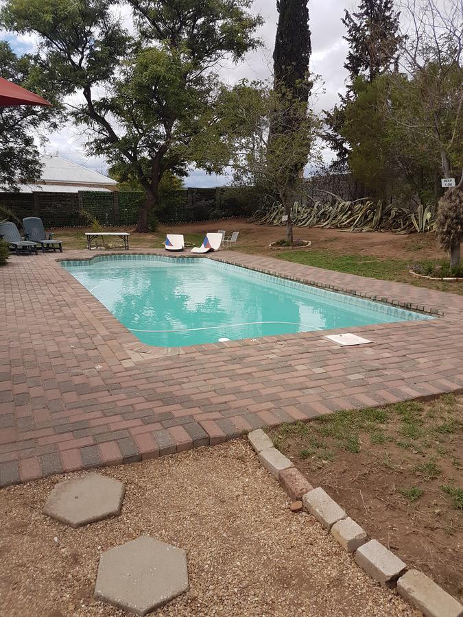 Oasis Shanti Backpackers Oudtshoorn Zewnętrze zdjęcie